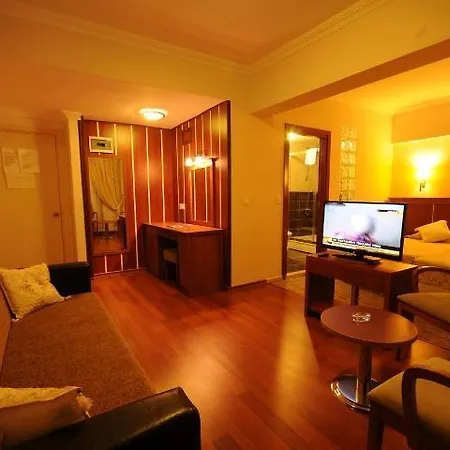 Diva Hotel 2*